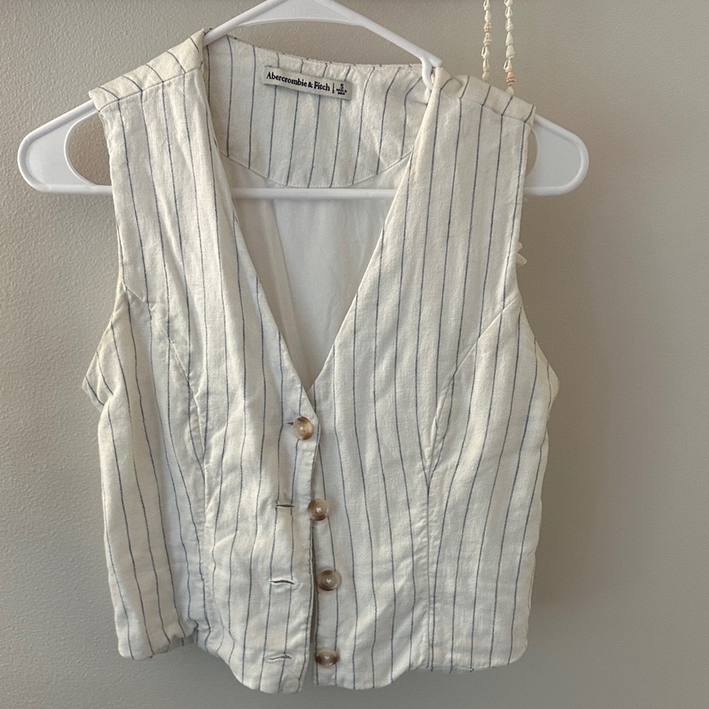 Abercrombie & Fitch Cream Striped Sleeveless Blouse